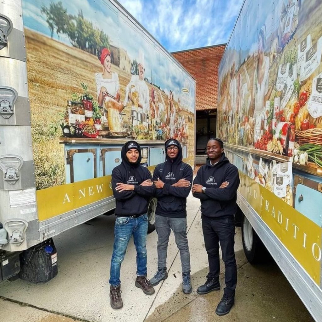 The Sogno Toscano team with the delivery fleet